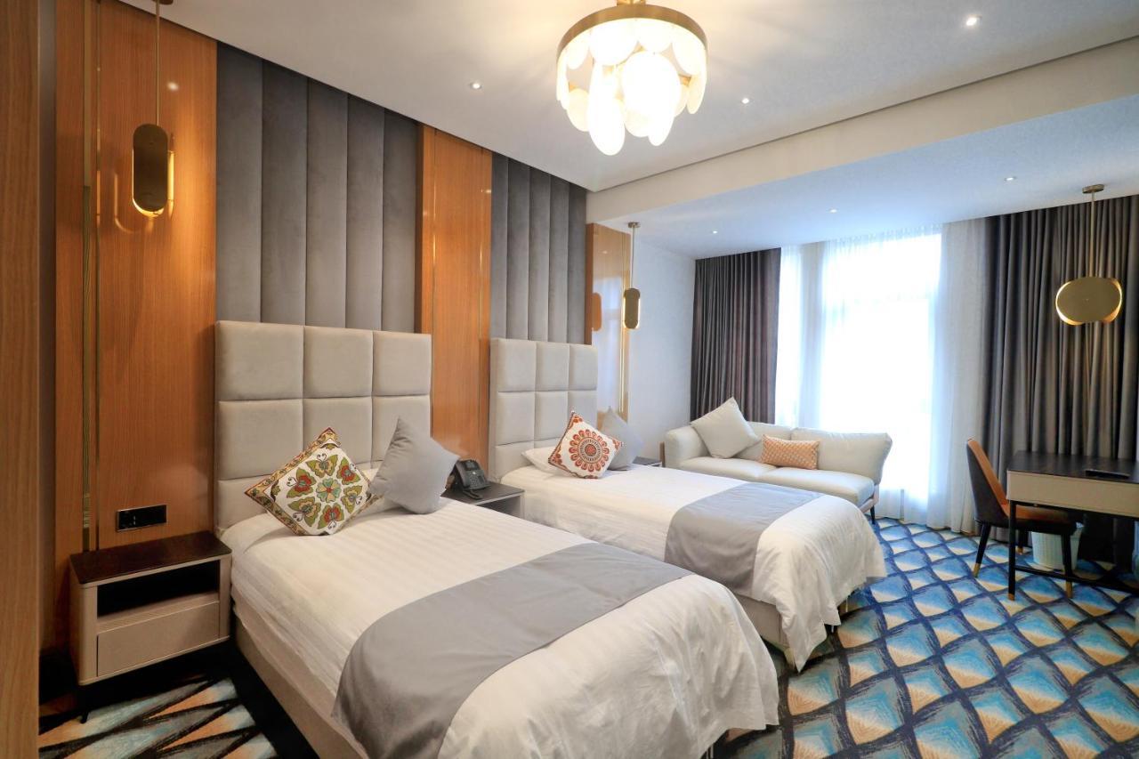 The Rumi Hotel & Residences ดูแชนเบอ ภายนอก รูปภาพ
